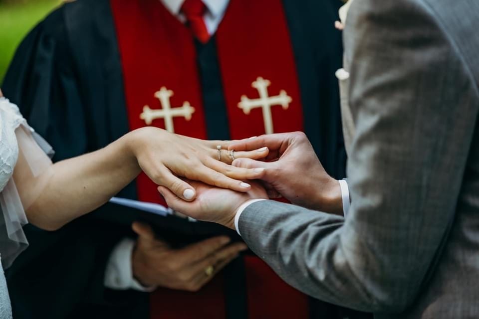 Wedding-Officiant wedding renewal